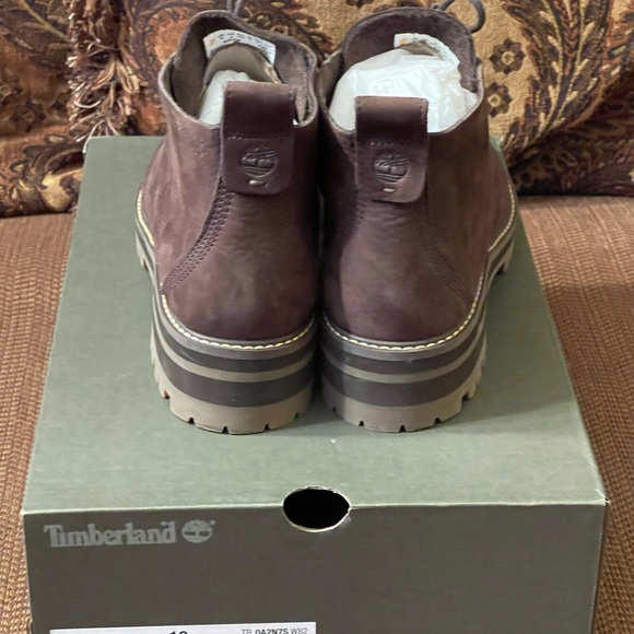 100% Auth Timberland Boots - Picture 13 of 14